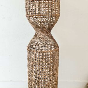 גוף תאורה עומד עם טוויסט מגזעי בננה - גובה 103 ס"מ  L