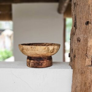 קערת עץ מעוצבת עם רגל – קוטר 30 ס"מ