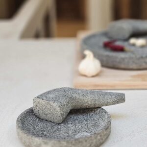 כותש תבלינים אינדונזי עשוי מאבן מגרניט 16 ס"מ